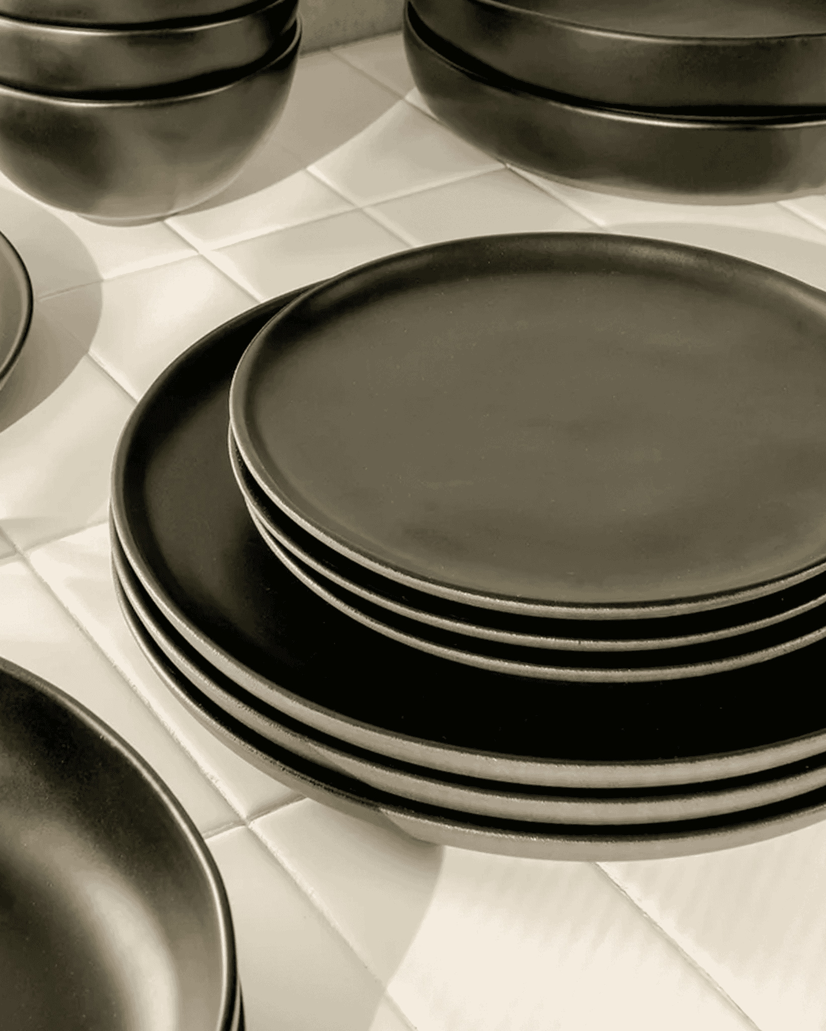 Kilne Dinner Plates - Caviar - Image 2